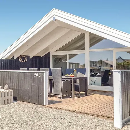 Semesterbostad Three-bedroom In Hvide Sande Bjerregård