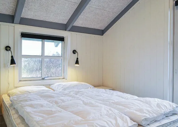 Three-bedroom In Hvide Sande Дом отдыха Bjerregard
